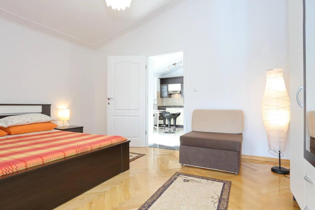 Apartmani Mlinar Gornji Karin Exteriér fotografie